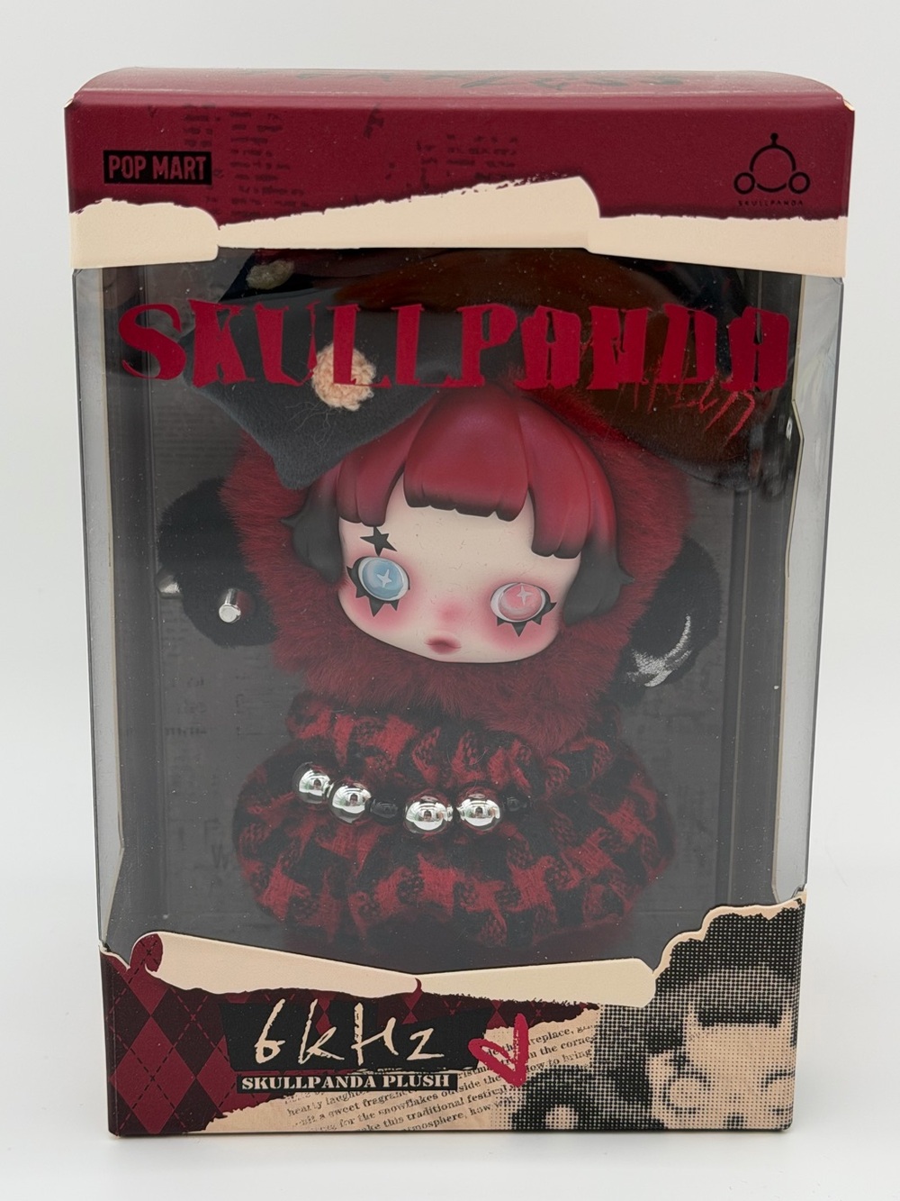 Pop Mart SKULLPANDA 6kHz Plush Pendant (European Exclusive)